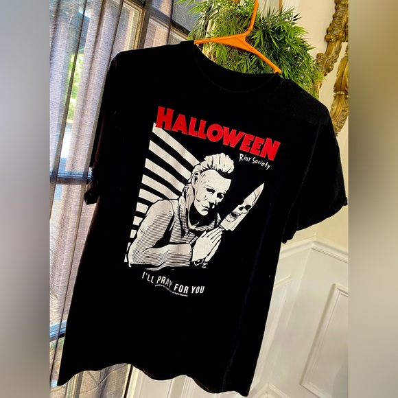 Black Halloween Riot Society Graphic T-Shirt - Picture 1 of 2